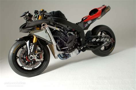 YAMAHA YZF-R1 Superbike (2007-2010) Specs, Performance & Photos ...