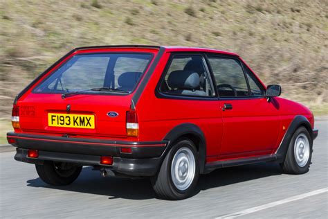 Ford Fiesta XR2 review: the hot hatch we’d choose over a 205 GTI