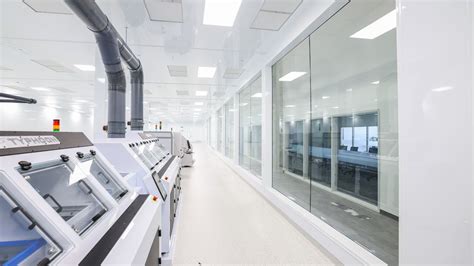 Class 10,000 Clean Room for SMT & PCB Manufacturing