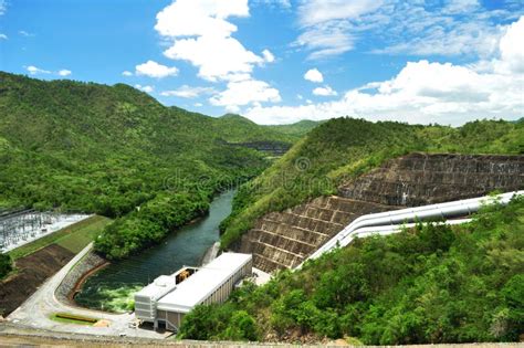 Embankment dam stock photo. Image of energy, station - 32716982