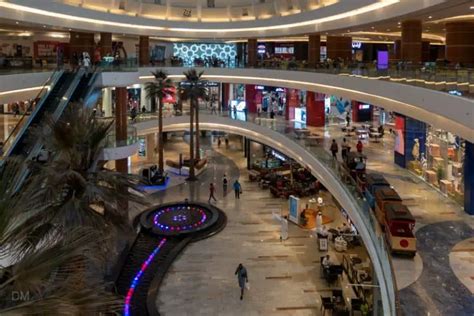 Al Ghurair Centre Shopping Mall Dubai - Shops, Restaurants