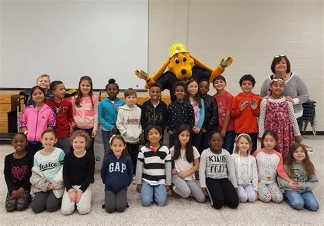 Digger visits Rock Springs Elementary – Digger Dog