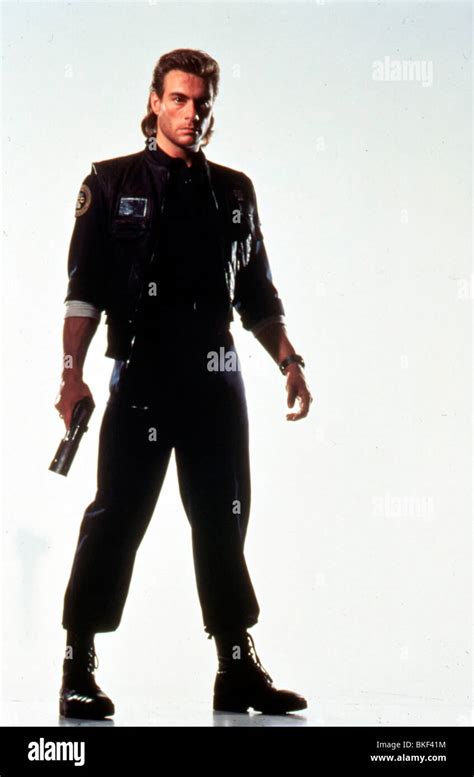 TIMECOP (1994) JEAN-CLAUDE VAN DAMME TIMC 026 Stock Photo - Alamy