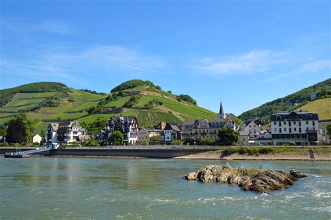 Pictures to inspire you to visit the Rhine River Valley in Germany ...