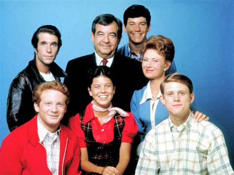 ‘Happy Days’ Cast Gets Back Together to Remember Erin Moran (Photo ...