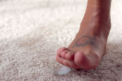 How to Get Glass Out of Your Foot if Your Can't See It | eHow | Feet ...