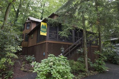 Mount Gretna home tour lets visitors indulge in area's rustic charm ...