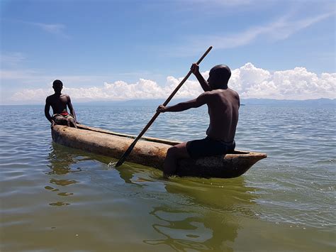 La Pirogue traditionnelle, un patrimoine sacré chez le peuple Sawa - Le ...