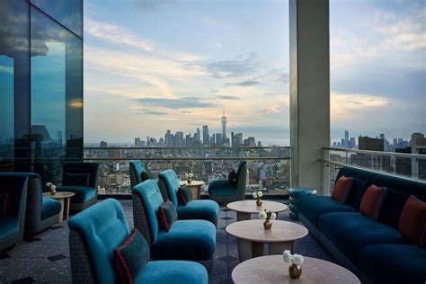 10 Rooftop Bars in New York City With Stellar Views and Cocktails