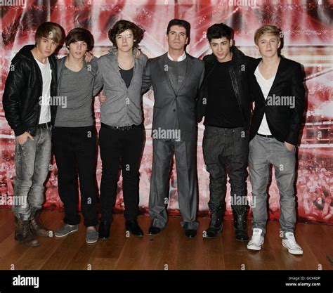 Simon cowell one direction from left liam payne hi-res stock ...