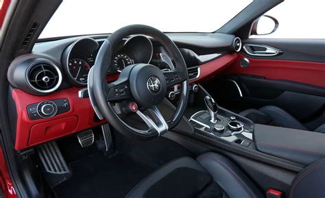 2018 Alfa Romeo Giulia Red Interior | Cabinets Matttroy