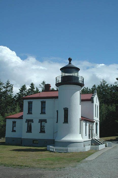 Fort Casey Lighthouse23 by Ken Sjodin | Lighthouse, Fort, Whidbey ...