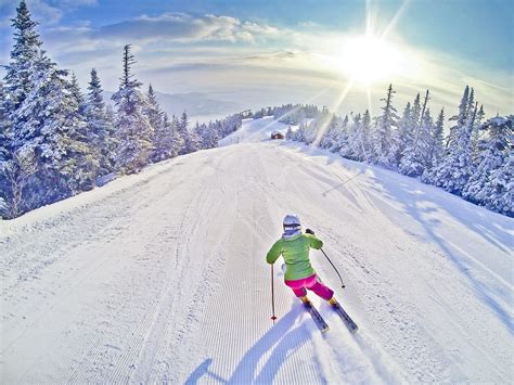 Alpine Skiing & Snowboarding | Stowe Mountain Resort | Stowe, VT