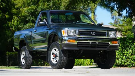 1993 Toyota Deluxe Pickup for Sale at Auction - Mecum Auctions