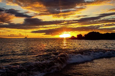 Black Rock Maui Sunset Photograph by Tanya Zutis - Fine Art America