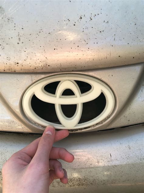 Replacement Toyota Emblem by Tercer | Download free STL model ...