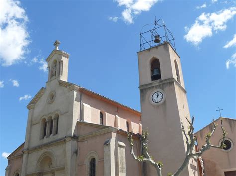 Photo à Saint-Cyr-sur-Mer (83270) : Eglise Saint Cyr et Sainte Julitte ...