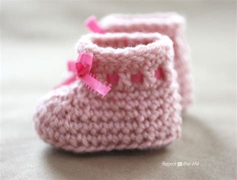 Crochet Newborn Baby Booties Pattern | Repeat Crafter Me | Bloglovin’