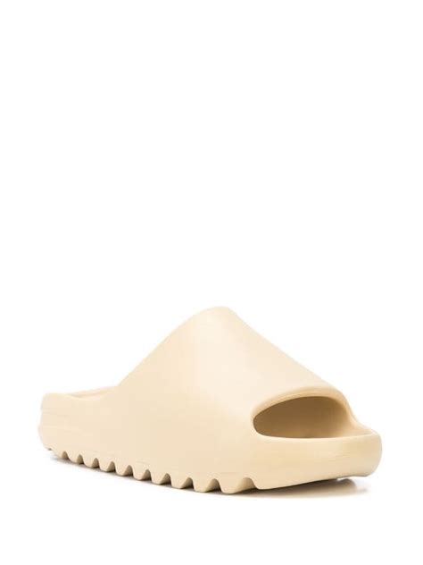 Yezzy Slides - philipshigh.co.uk