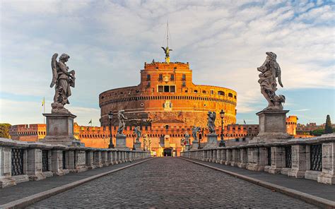 History of Mausoleum of Hadrian | From Tomb to Museum