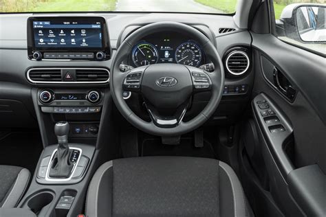 Hyundai Kona Hybrid interior & comfort | DrivingElectric