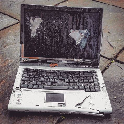 Broken Laptop repair or Data Recovery. Do you have an old laptop or ...