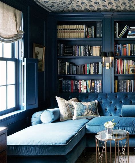 Summerland Homes & Gardens: A Blue Library