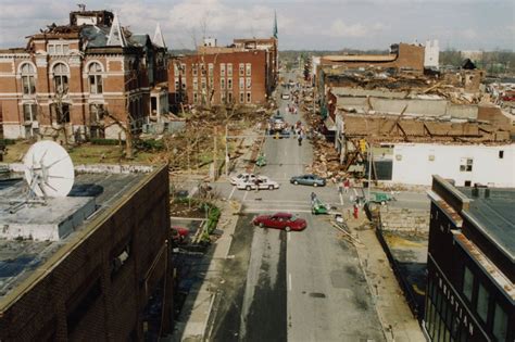 Stillness before the storm: Remembering the night of Clarksville’s 1999 ...