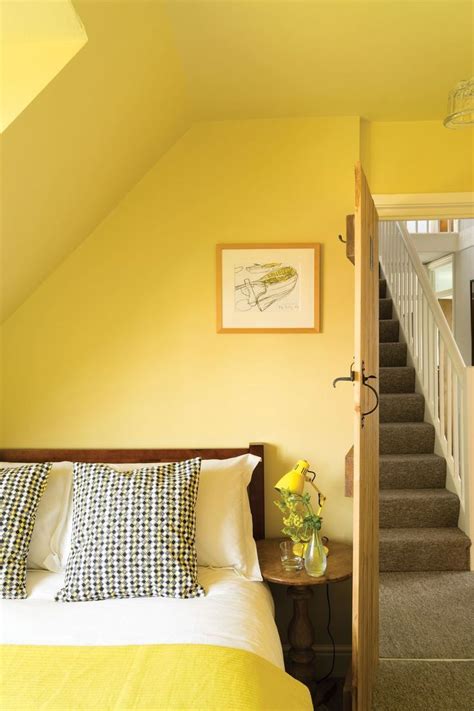 30+ Inspiring Yellow Wall Paint Combinations (With Color Names ...