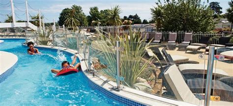 Places to Stay with Outdoor Pools in Dorset - Visit Dorset