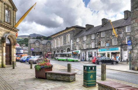 Dolgellau Map - Gwynedd, Wales - Mapcarta