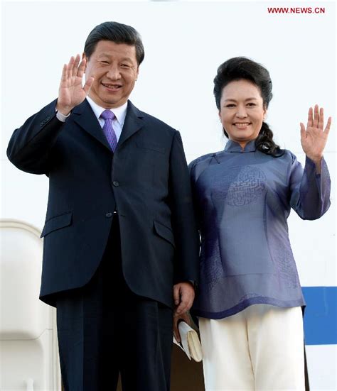 Chinese President Xi Jinping, wife arrive in California - People's ...