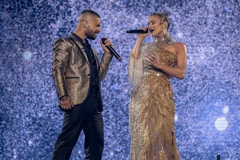 Jennifer Lopez Makes Surprise Appearance at Maluma's Concert | E! News