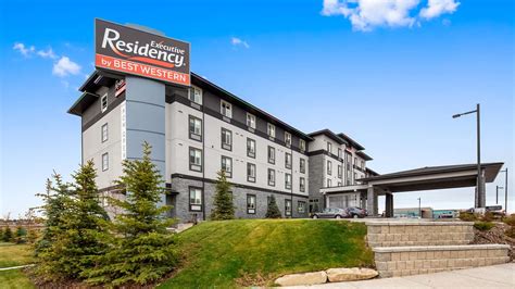 Executive Residency by Best Western Calgary City View North | Hotel Rooms