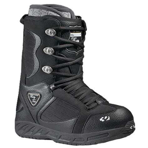 32 Thirty Two Prion Snowboard Boots 2006 | evo