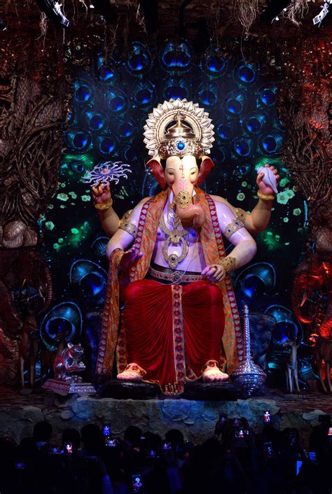 Lalbaugcha Raja 2018: Darshan timings, photos, queues and everything ...