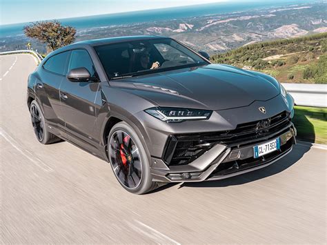 First drive: Lamborghini Urus S in Portugal | DriveArabia