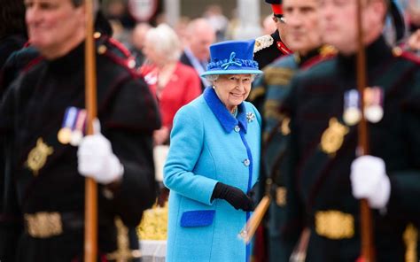 Queen Elizabeth II officially becomes Britain's longest reigning ...