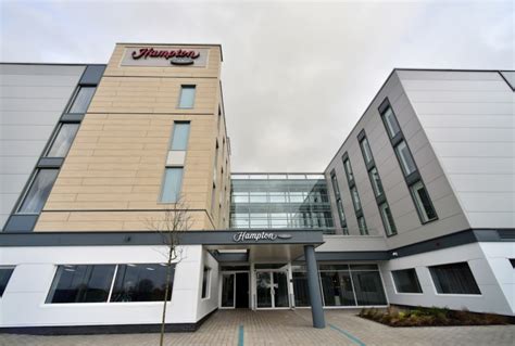 Hampton by Hilton | Hotel at Bristol Airport