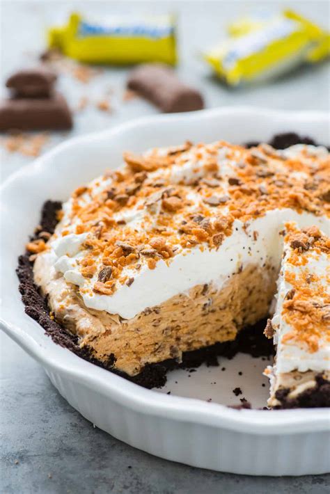 Butterfinger Pie - no bake butterfinger dessert, only 8 ingredients!