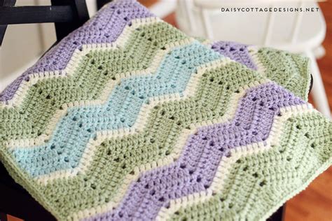 How to Make a Ripple Blanket Crochet Pattern - Daisy Cottage Designs