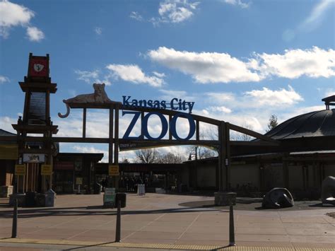 Kansas City Zoo offers visitors interesting views - The Walking Tourists