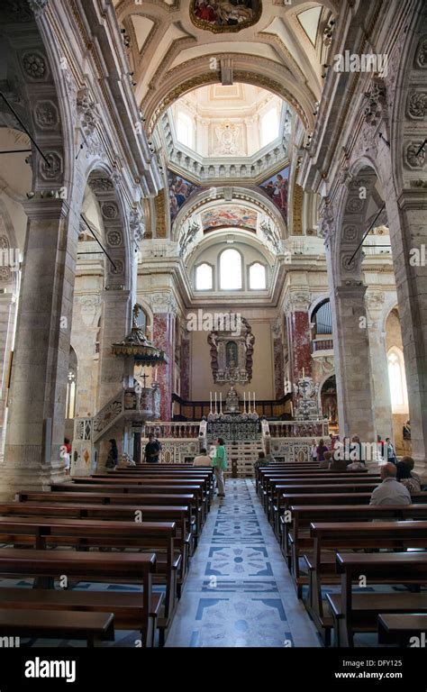 Cagliari cathedral hi-res stock photography and images - Alamy