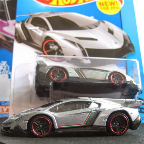 HumWheels: Hot Wheels Lamborghini Veneno