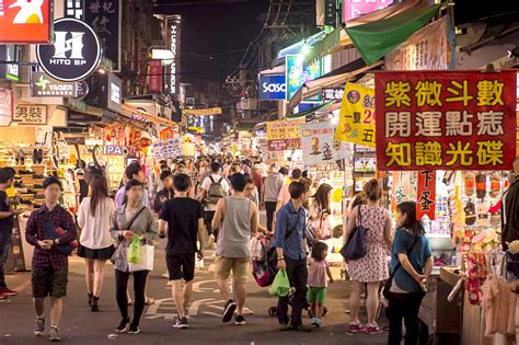 5 Best Night Markets in Taipei - Taipei Market Shopping - Go Guides