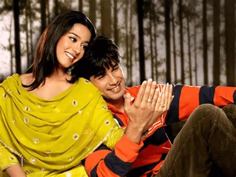 Vivah Full Movie Download in HD quality - Shahid Kapoor & Amrita Rao ...