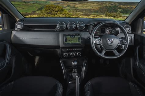 Dacia Duster (2021) Interior Layout, Dashboard & Infotainment | Parkers