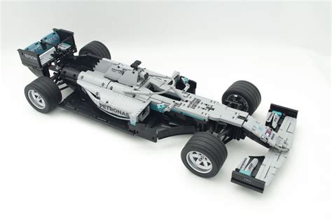 Mercedes AMG F1 W10 1:8 - LEGO Technic and Model Team - Eurobricks ...