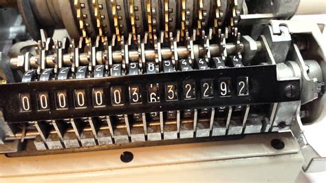 Inside a mechanical calculator in 2020 | Mechanical calculator ...