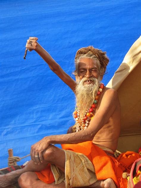 Indian Holy Man Has Kept His Right Arm Raised For 38 Years ...